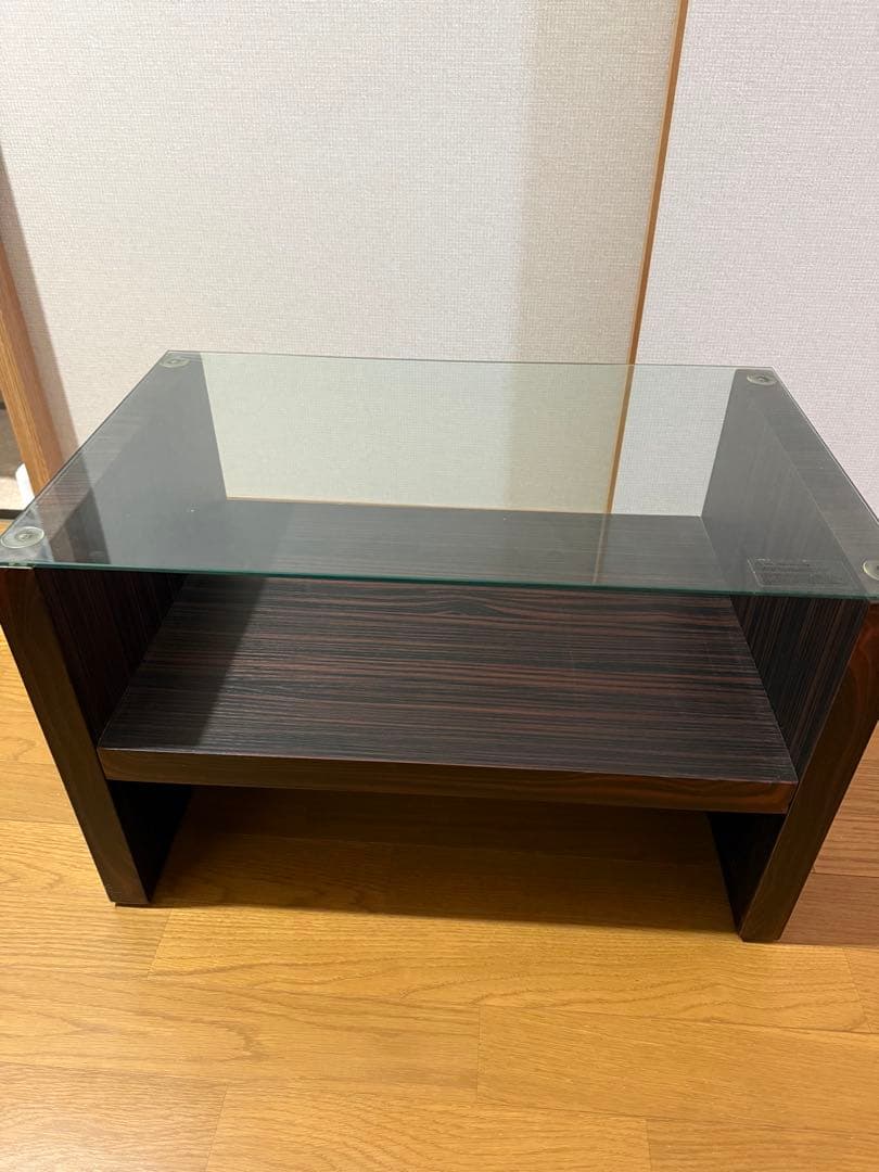 ガラス天板のサイドテーブル サイドテーブル ガラス天板 天然木フレーム 棚付 約36cm角 – ハウジー