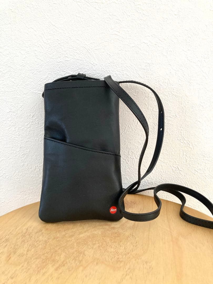 Leica スマートフォン ミニショルダーバッグ - メルカリ
