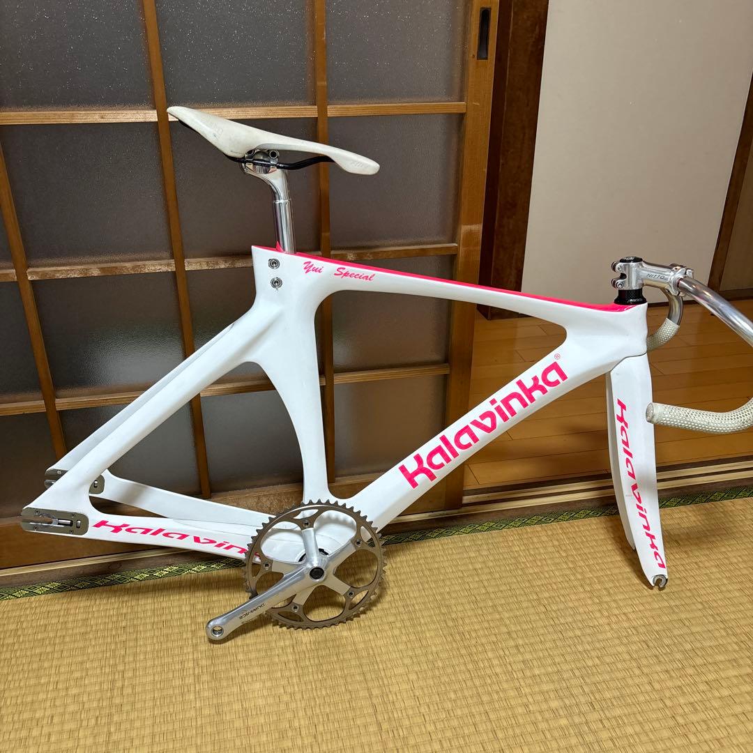 ⭐️新春値引【美品】Kalavinka ピストフレーム ホワイト/ピンク 割引車・バイク・自転車 - ⭐️新春値引【美品】Kalavinka ピスト