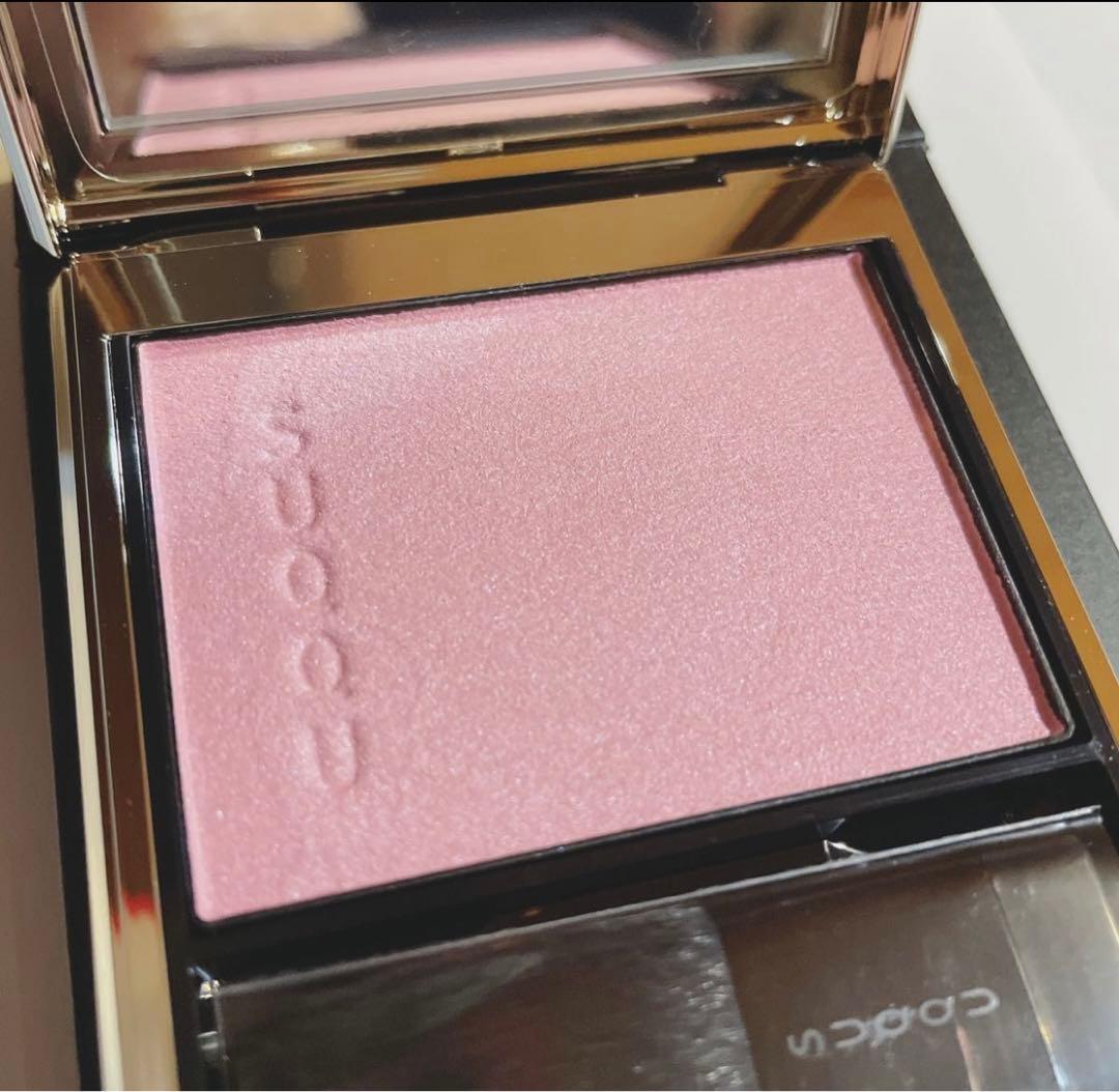 SUQQU 白空 105 - チーク快適