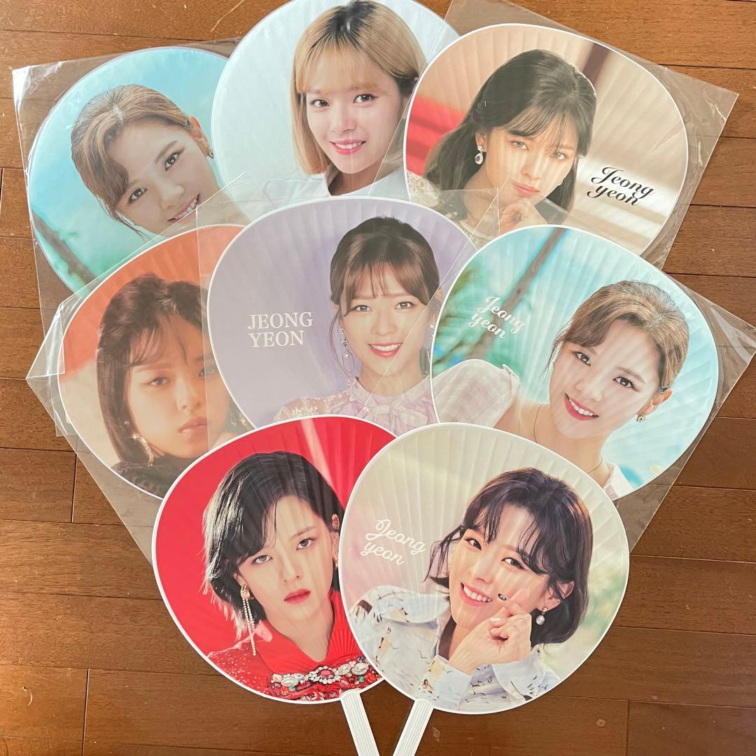 twice ジョンヨン うちわ - メルカリ