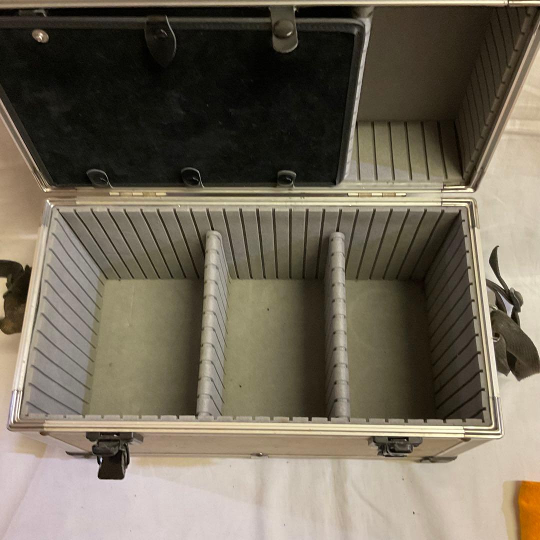 期間限定値下げ キャノン EOSレンズ各種4本+ストロボ+EOS650 +おまけ