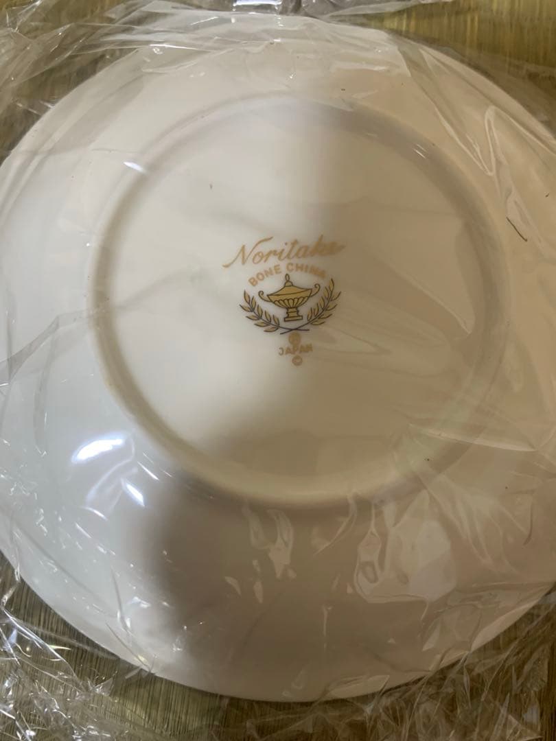 ノリタケ ヴィヴィットソロボーン ボウル小14㎝ 6個 - メルカリ