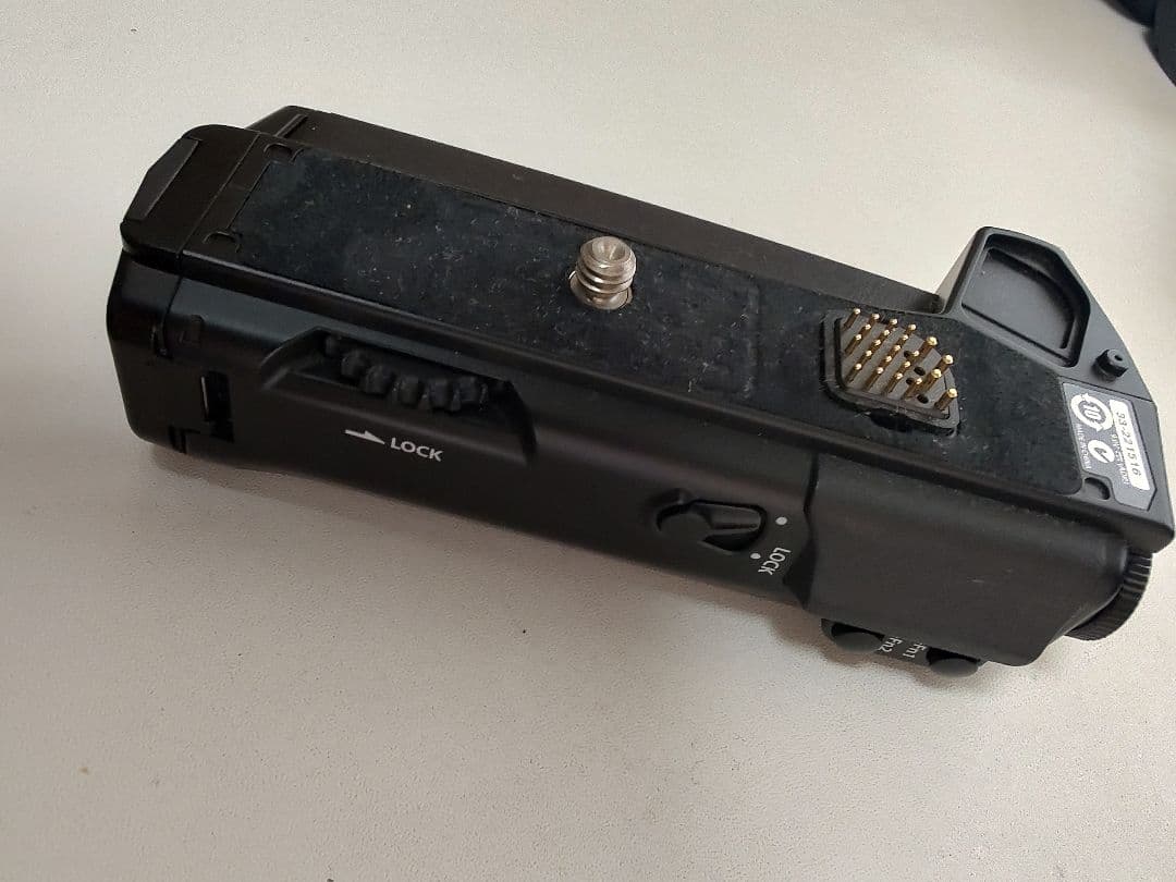 オリンパスE-M5用　カメラグリップとパワーバッテリーホルダーセット オリンパスE-M5用 カメラグリップとパワーバッテリーホルダーセット