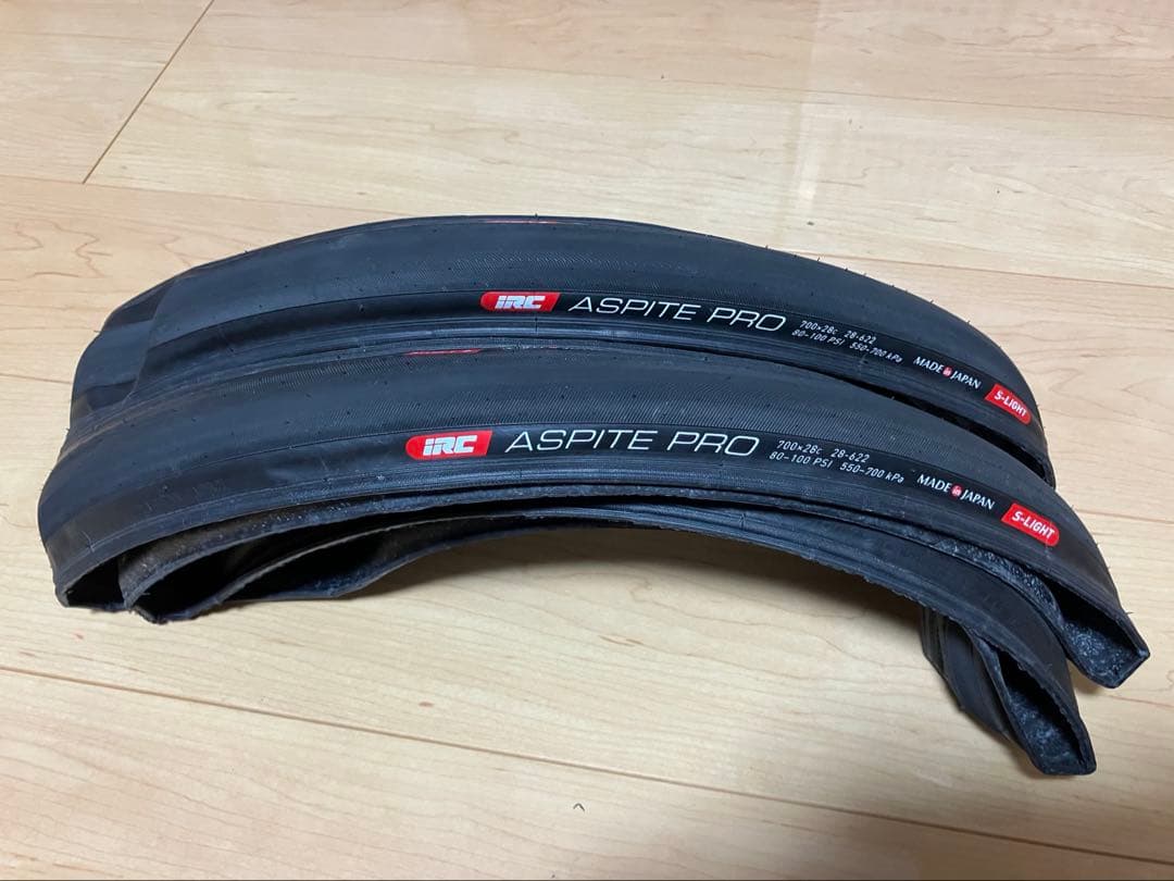 IRC ASPITE PRO s-light 700x28C 2本セット ウエムラサイクルパーツインターネット店 / IRC (アイアールシー