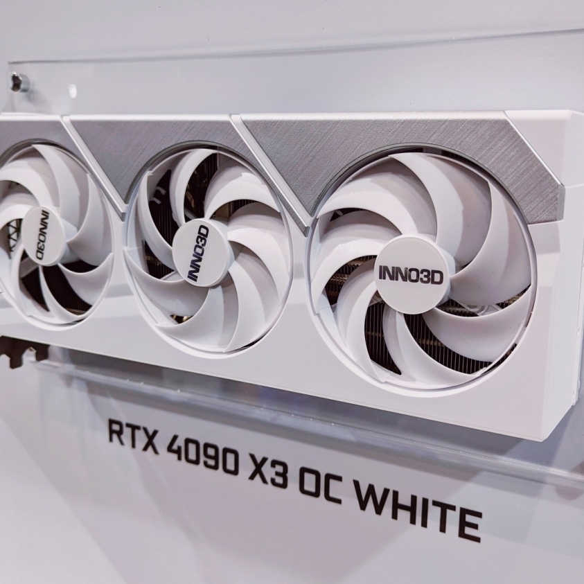 91667_inno3d-brought-new-white