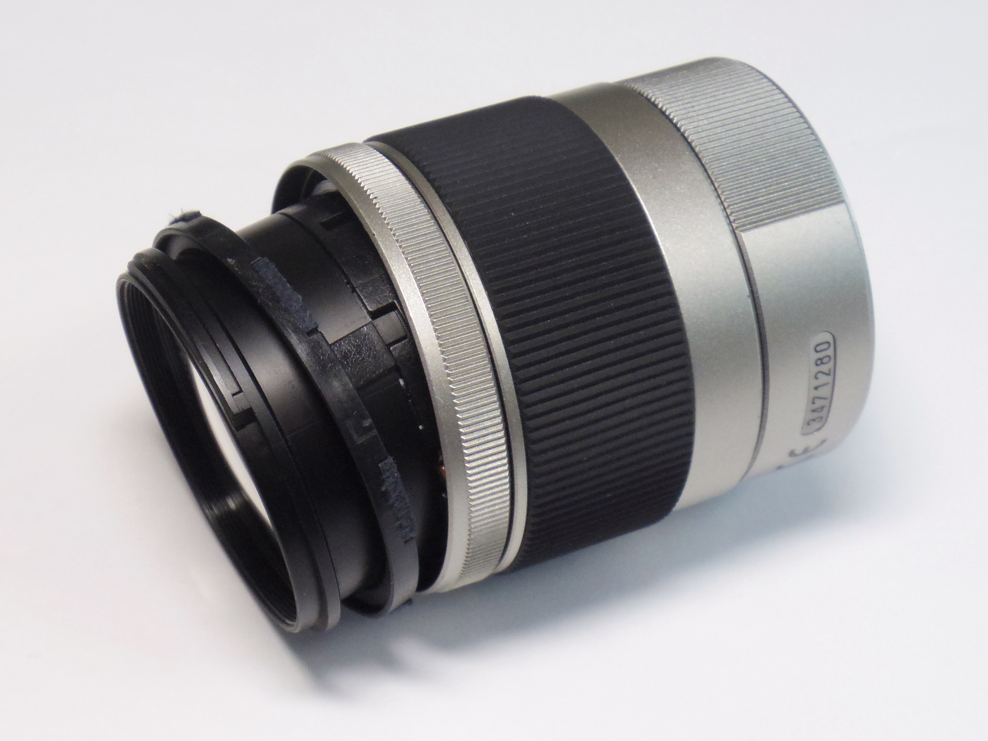 レンズを落として壊したので、分解した | しなぷすの独り言