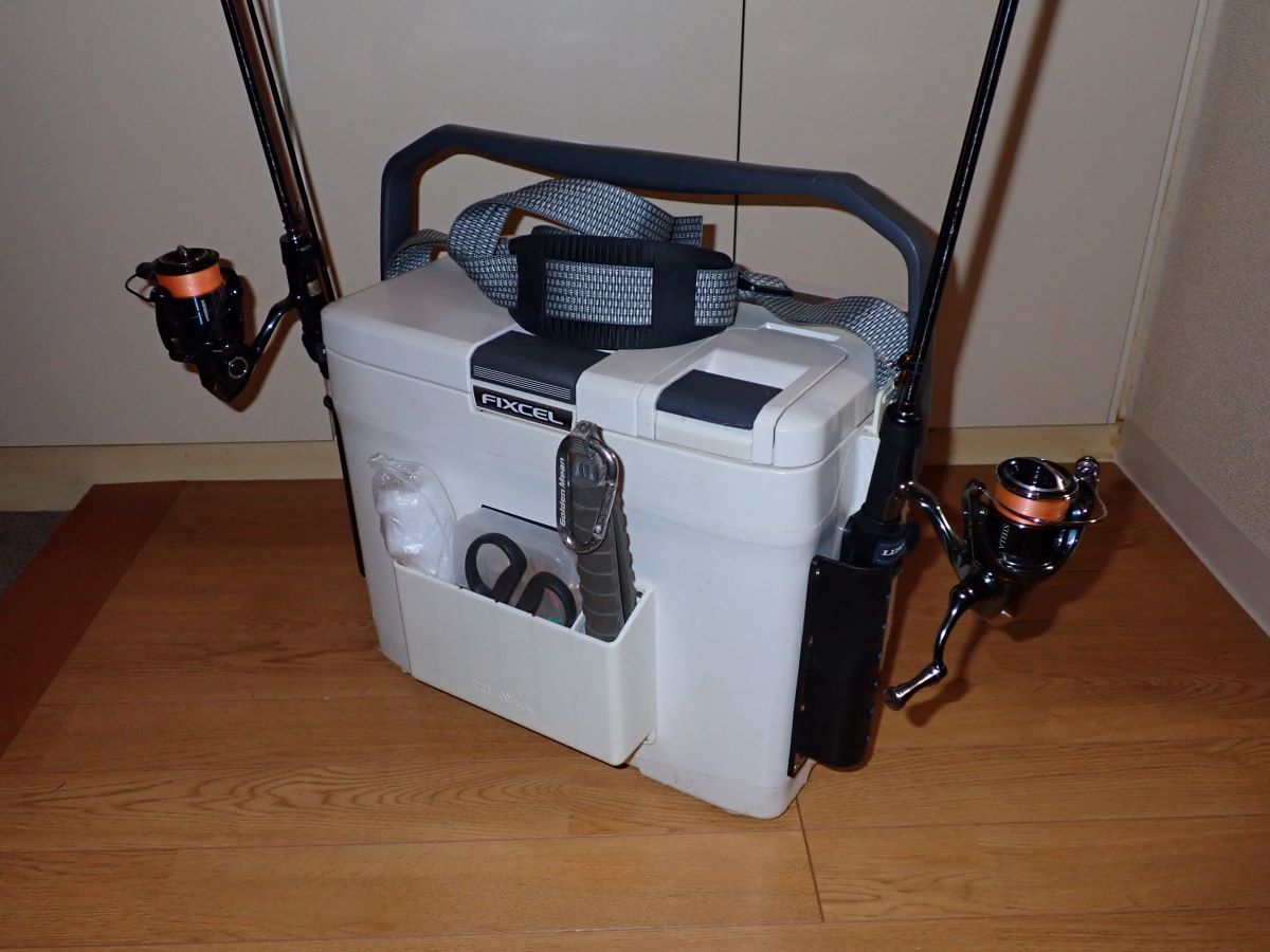 アジングでおすすめの小型釣り用クーラーボックスの選び方！カスタム