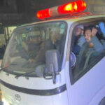 কারা ফটকে প্রথমবার মৃত ছেলেকে কোলে নিয়ে স্ত্রীর মরদেহ ছুঁয়ে কাঁদলেন সাদ্দাম